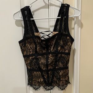 Bebe lace top